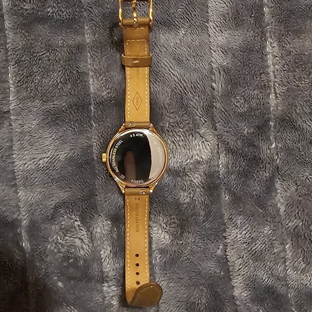 Fossil Watch With Interchangable Bands - image 7